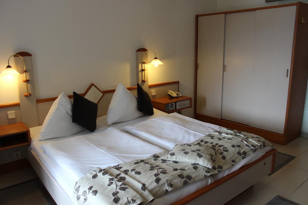 Seehotel Paulitsch Velden am Wörthersee Zimmer foto