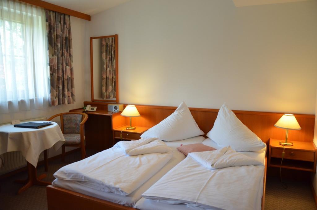 Seehotel Paulitsch Velden am Wörthersee Zimmer foto