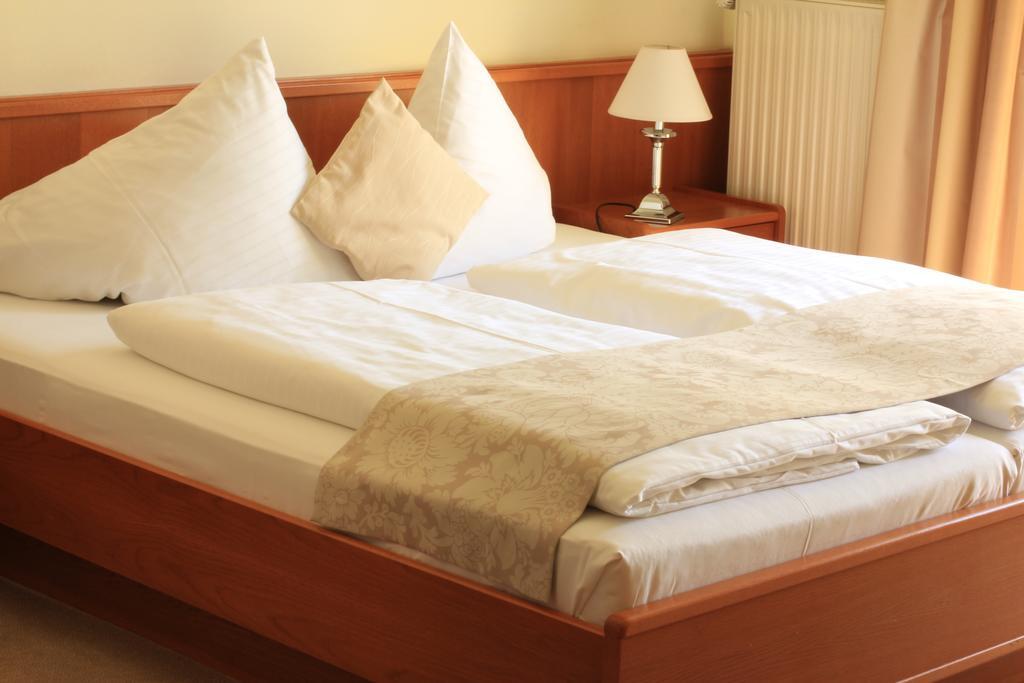Seehotel Paulitsch Velden am Wörthersee Zimmer foto